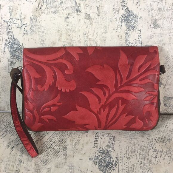 ALEXANDER LEATHER Crossbody / Wristlet Bag - Picture 2 of 13